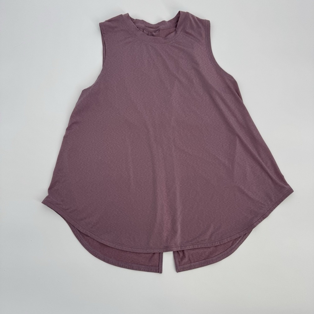 Lululemon Lightweight Split-Back Training Tank / … - image 3